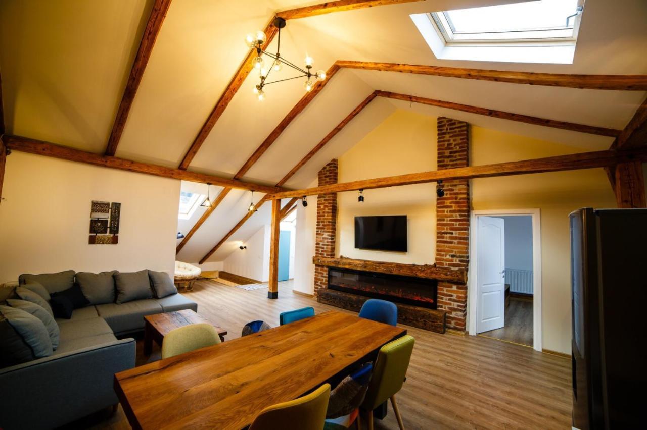 Апартаменты Alpine Loft Кымпулунг-Молдовенеск Экстерьер фото